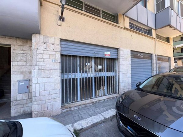 negozio in vendita a Brindisi in zona Minnuta