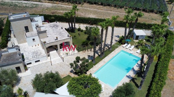 casa indipendente in vendita a Brindisi in zona Centro Città