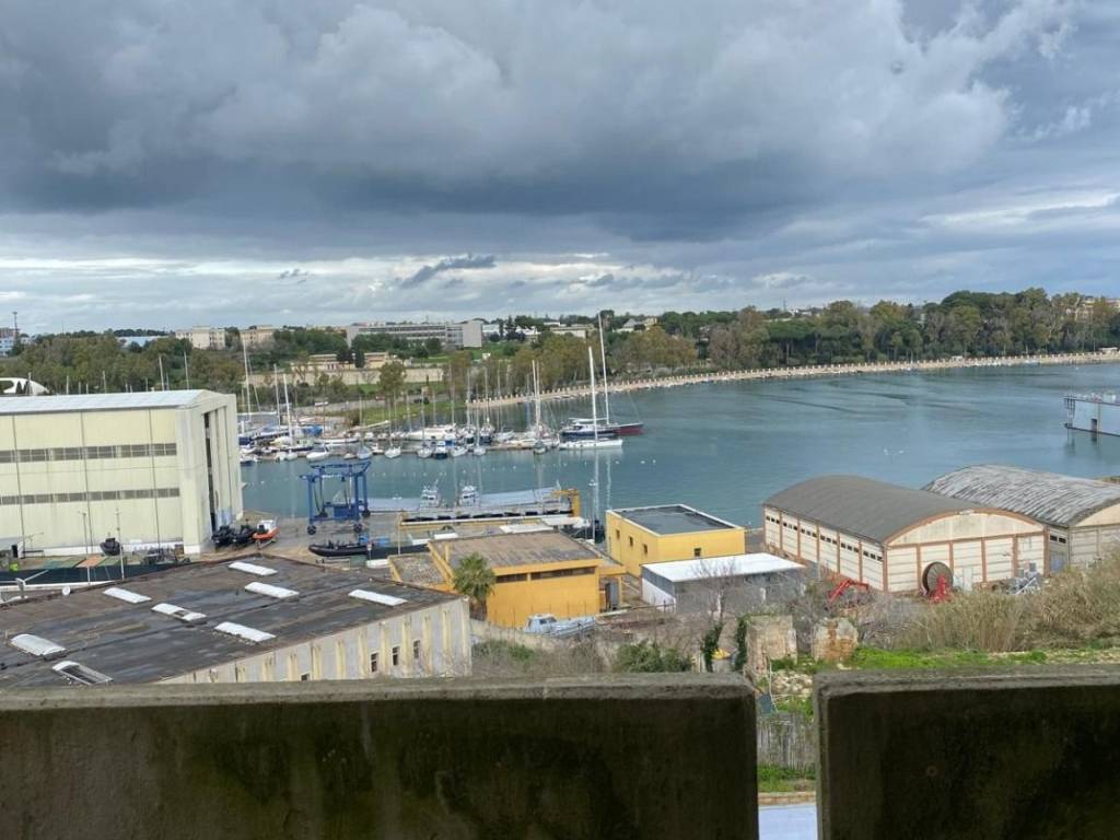 appartamento in vendita a Brindisi in zona Minnuta