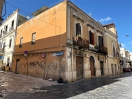 casa indipendente in vendita a Brindisi in zona Centro Città