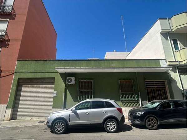 casa indipendente in vendita a Brindisi in zona Cappuccini