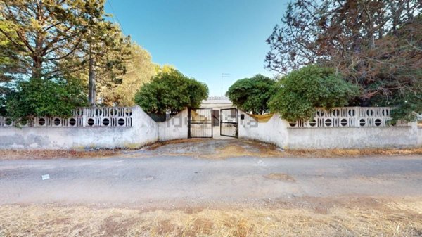 casa indipendente in vendita a Brindisi in zona Sant'Angelo