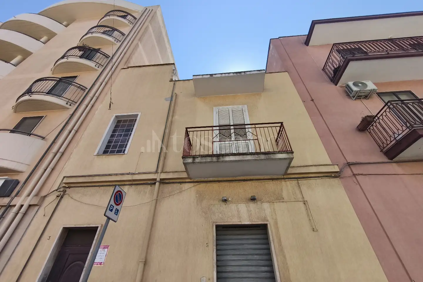 casa indipendente in vendita a Brindisi in zona Commenda