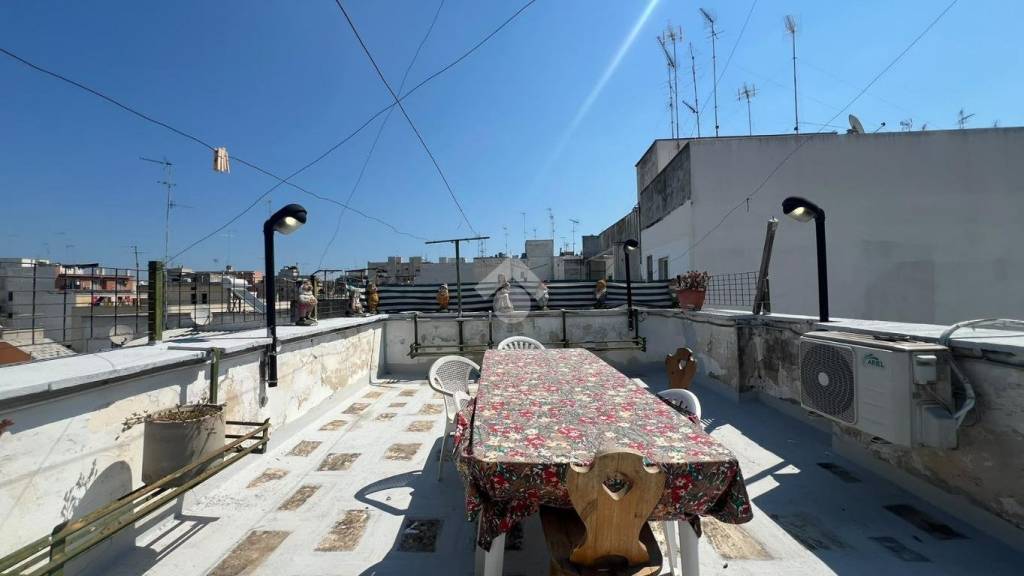 casa indipendente in vendita a Brindisi in zona Commenda