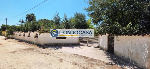 casa indipendente in vendita a Brindisi in zona Tuturano