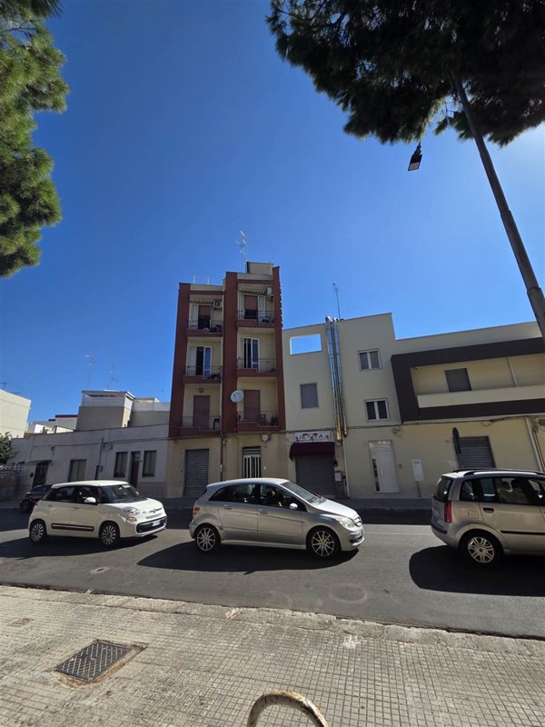 appartamento in vendita a Brindisi in zona Commenda