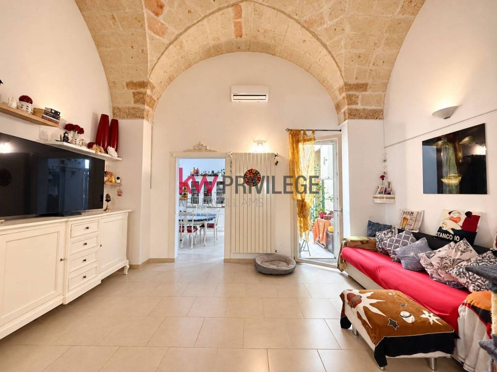 casa indipendente in vendita a Brindisi in zona Centro Città
