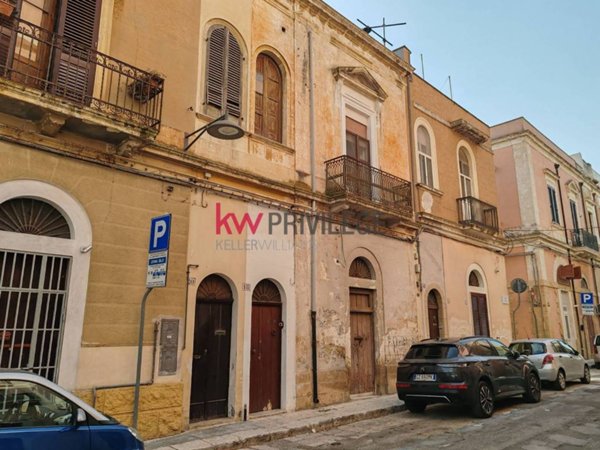 appartamento in vendita a Brindisi in zona Centro Città