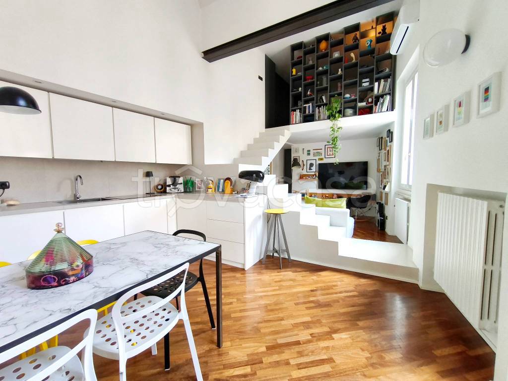 casa indipendente in vendita a Brindisi in zona Centro Città