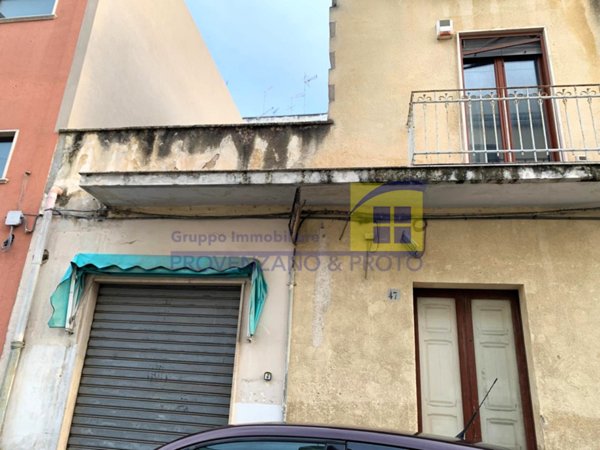 casa indipendente in vendita a Brindisi in zona Commenda