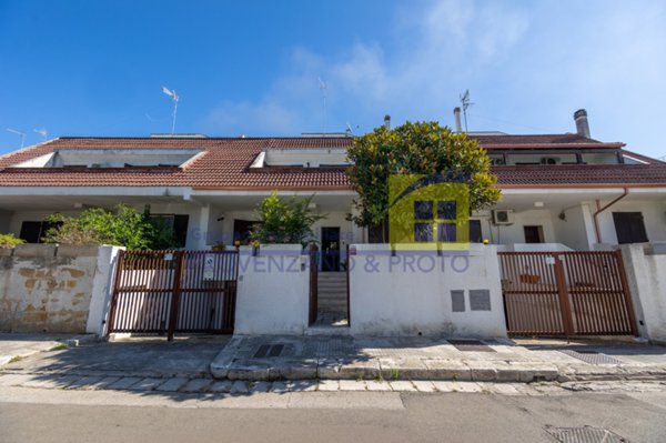 casa indipendente in vendita a Brindisi in zona Santa Maria del Casale