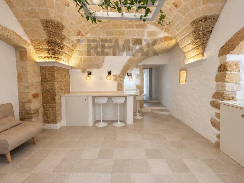 casa indipendente in vendita a Brindisi in zona Centro Città