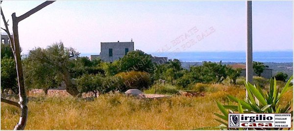 casa indipendente in vendita a Carovigno
