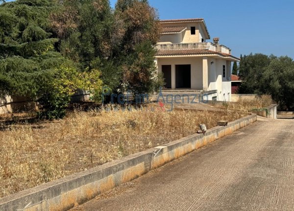 casa indipendente in vendita a Carovigno