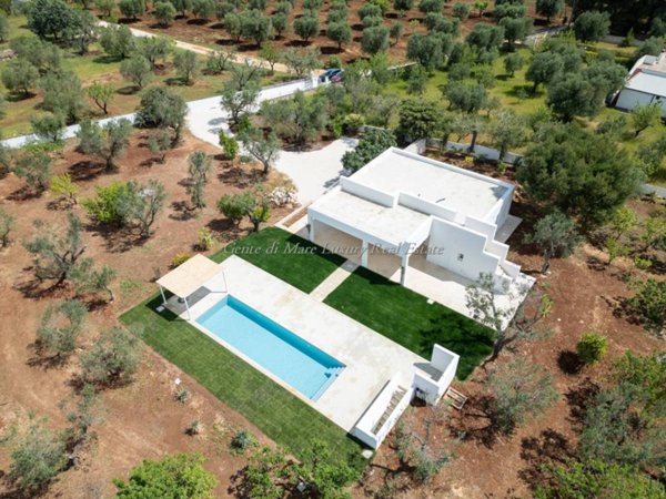 casa indipendente in vendita a Carovigno