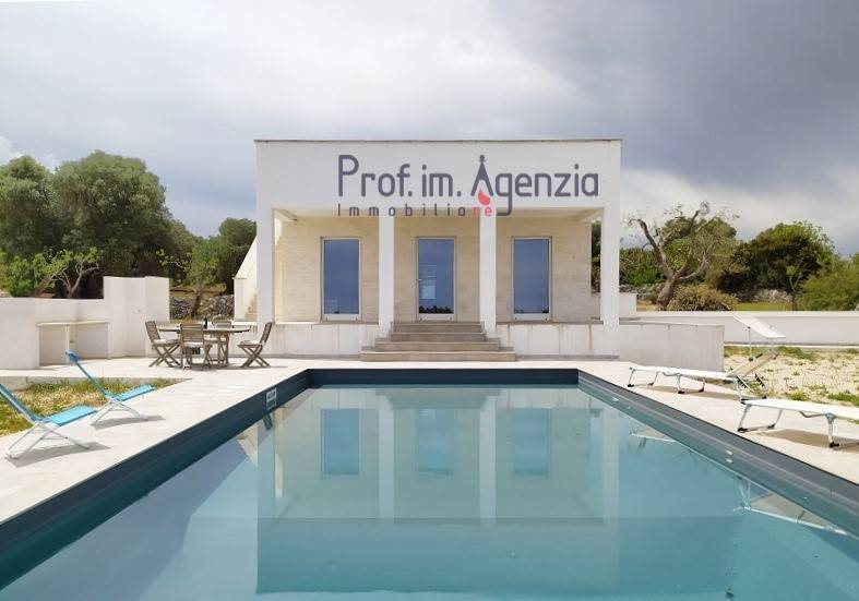 casa indipendente in vendita a Carovigno