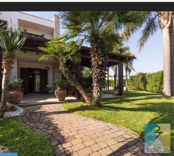 casa indipendente in vendita a Carovigno