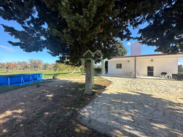 casa indipendente in vendita a Carovigno in zona Serranova