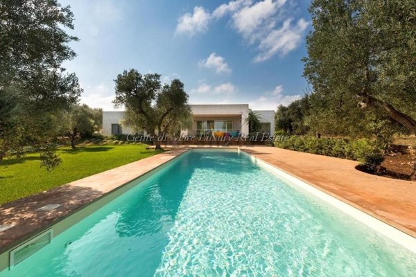 casa indipendente in vendita a Carovigno