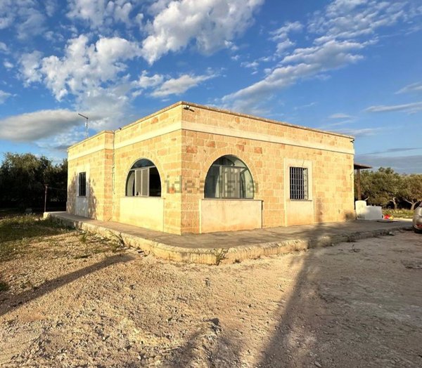 casa indipendente in vendita a Carovigno