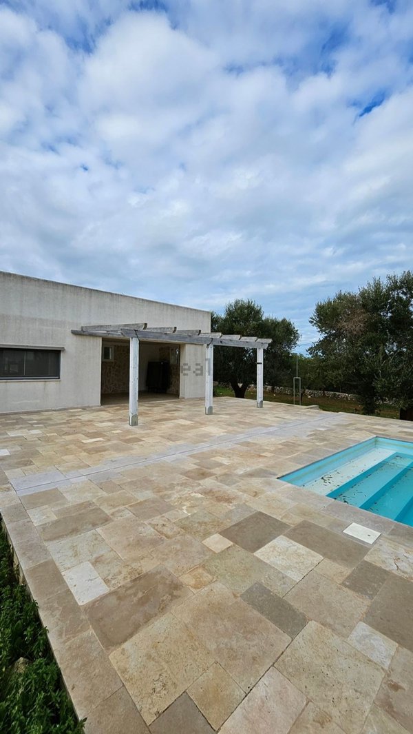casa indipendente in vendita a Carovigno
