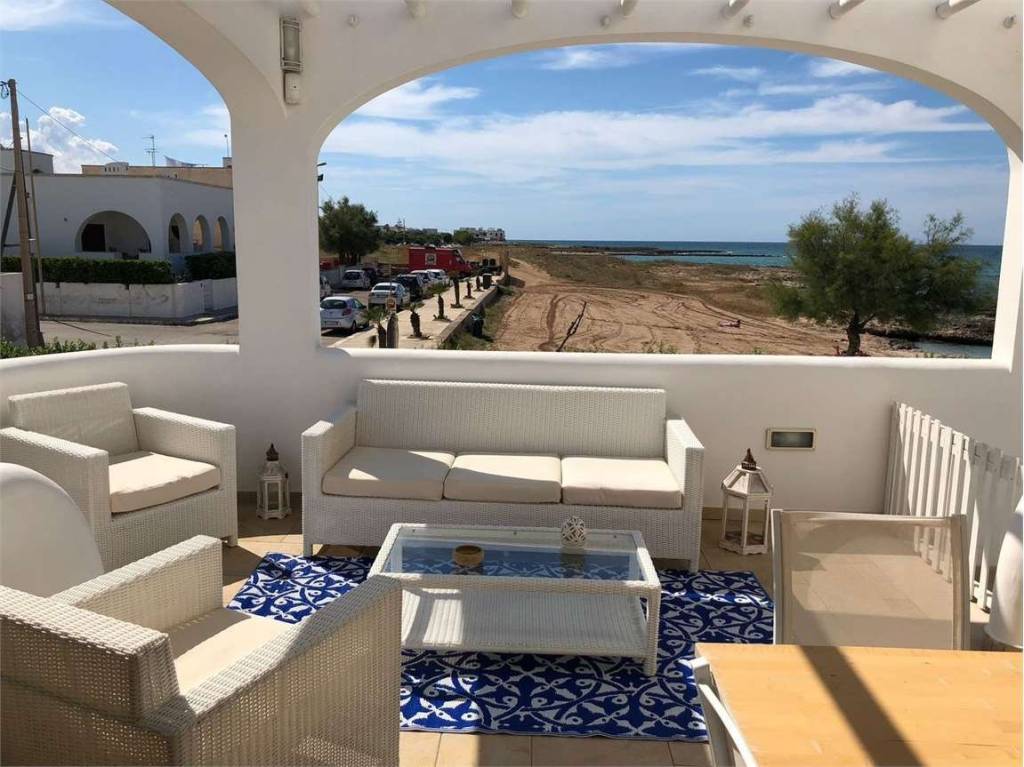 casa indipendente in vendita a Carovigno in zona Torre Santa Sabina