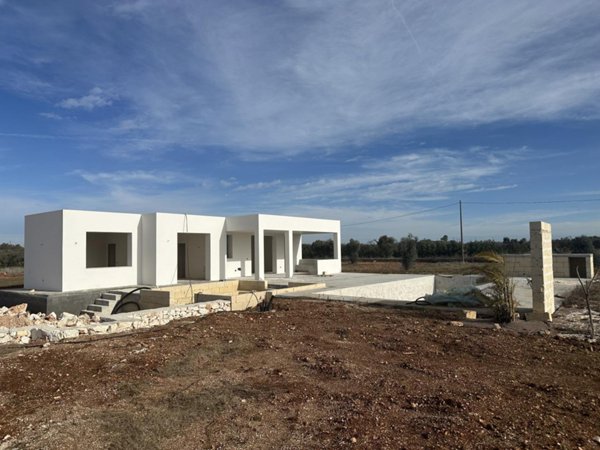 casa indipendente in vendita a Carovigno