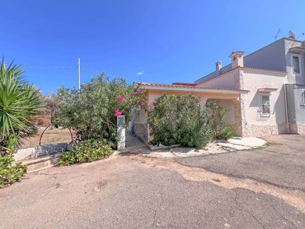 casa indipendente in vendita a Carovigno in zona Serranova