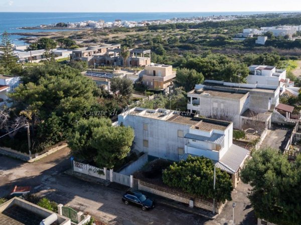 casa indipendente in vendita a Carovigno in zona Torre Santa Sabina