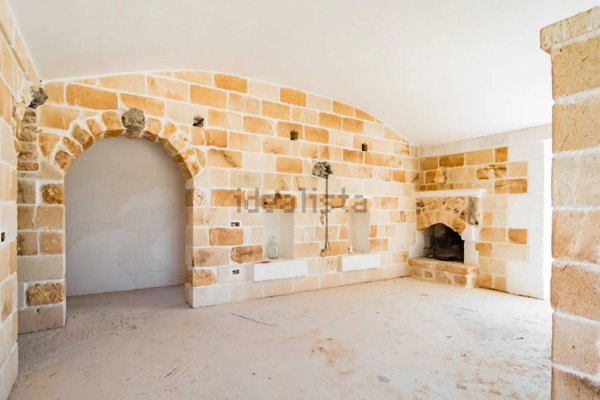casa indipendente in vendita a Carovigno