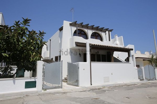 casa indipendente in vendita a Carovigno