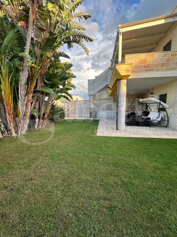 casa indipendente in vendita a Carovigno