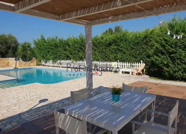 casa indipendente in vendita a Carovigno