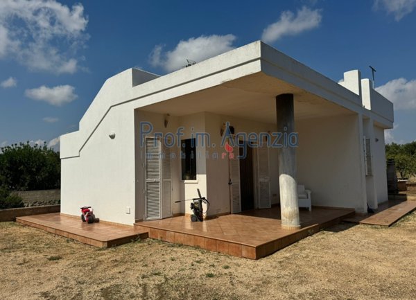 casa indipendente in vendita a Carovigno