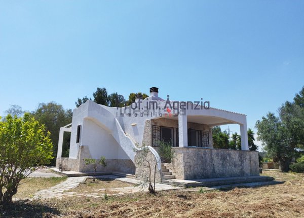 casa indipendente in vendita a Carovigno in zona Serranova