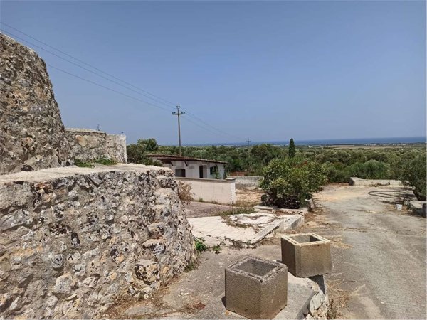 casa indipendente in vendita a Carovigno