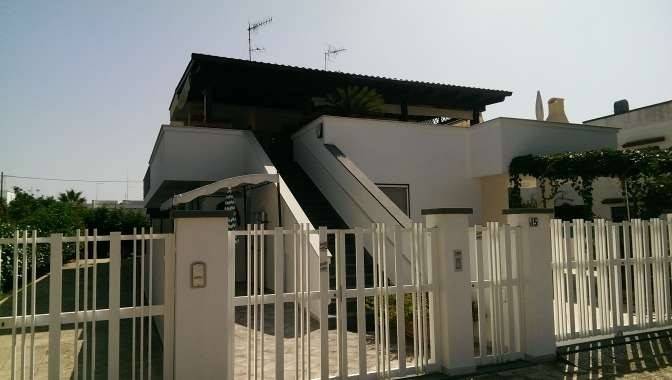 casa indipendente in vendita a Carovigno in zona Torre Santa Sabina