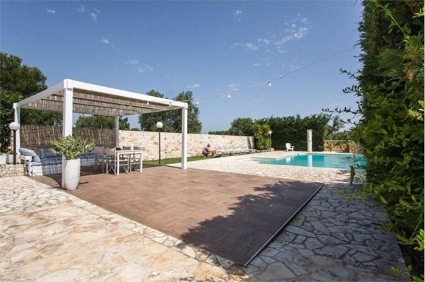 casa indipendente in vendita a Carovigno