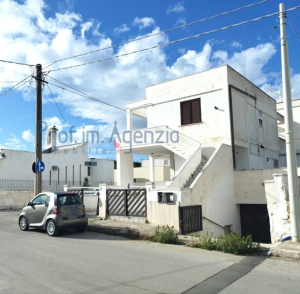 appartamento in vendita a Carovigno in zona Torre Santa Sabina
