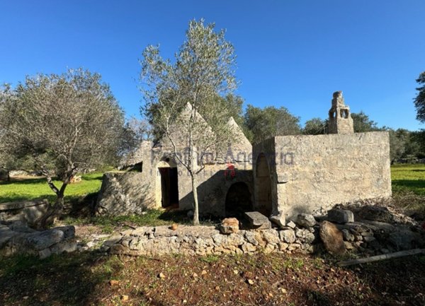 negozio in vendita a Carovigno