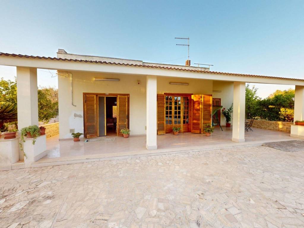 casa indipendente in vendita a Carovigno