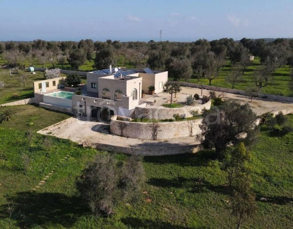 casa indipendente in vendita a Carovigno in zona Torre Santa Sabina