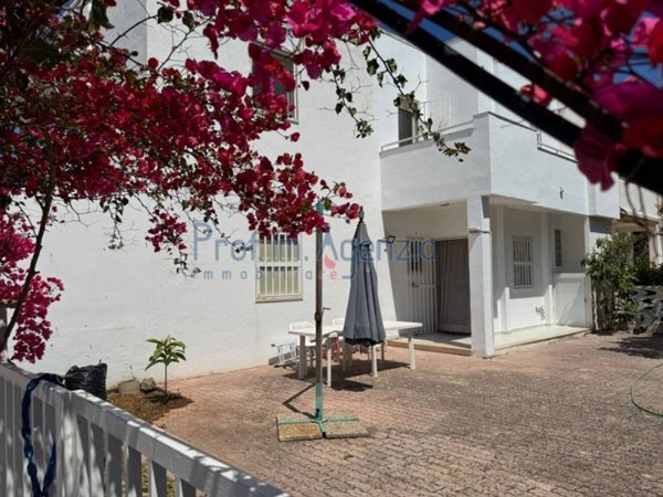 casa indipendente in vendita a Carovigno in zona Torre Santa Sabina