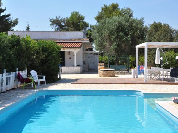 casa indipendente in vendita a Carovigno