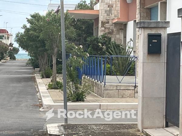 casa indipendente in vendita a Carovigno