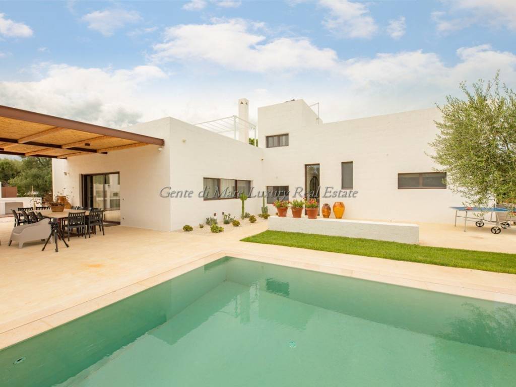 casa indipendente in vendita a Carovigno