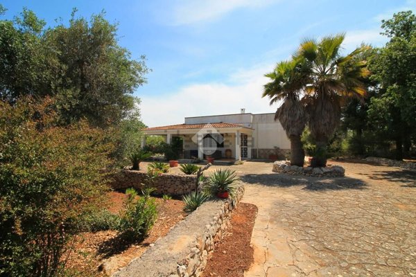casa indipendente in vendita a Carovigno