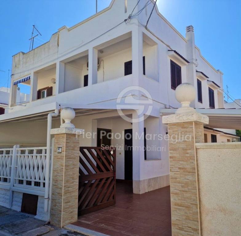 casa indipendente in vendita a Carovigno in zona Torre Santa Sabina