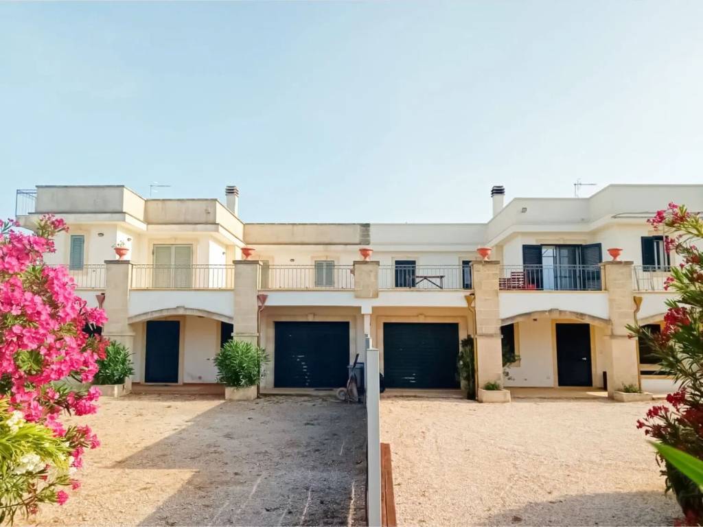 casa indipendente in vendita a Carovigno