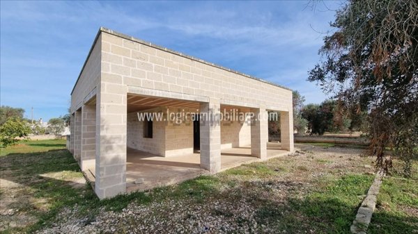 casa indipendente in vendita a Carovigno